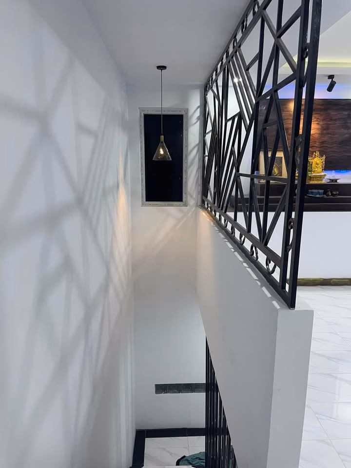 viber_image_2025-04-03_15-08-32-141